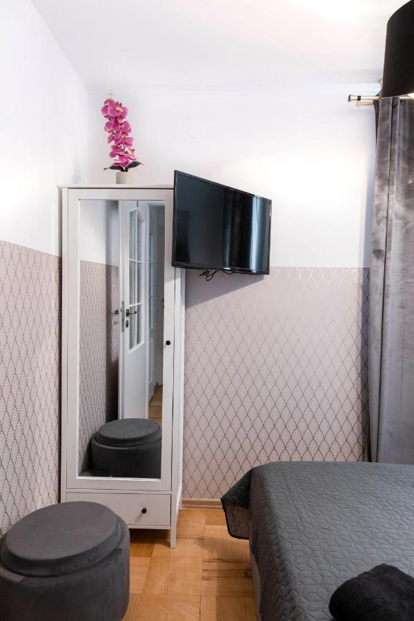 Clicktheflat Constitution Square Apart Rooms Varsavia Esterno foto