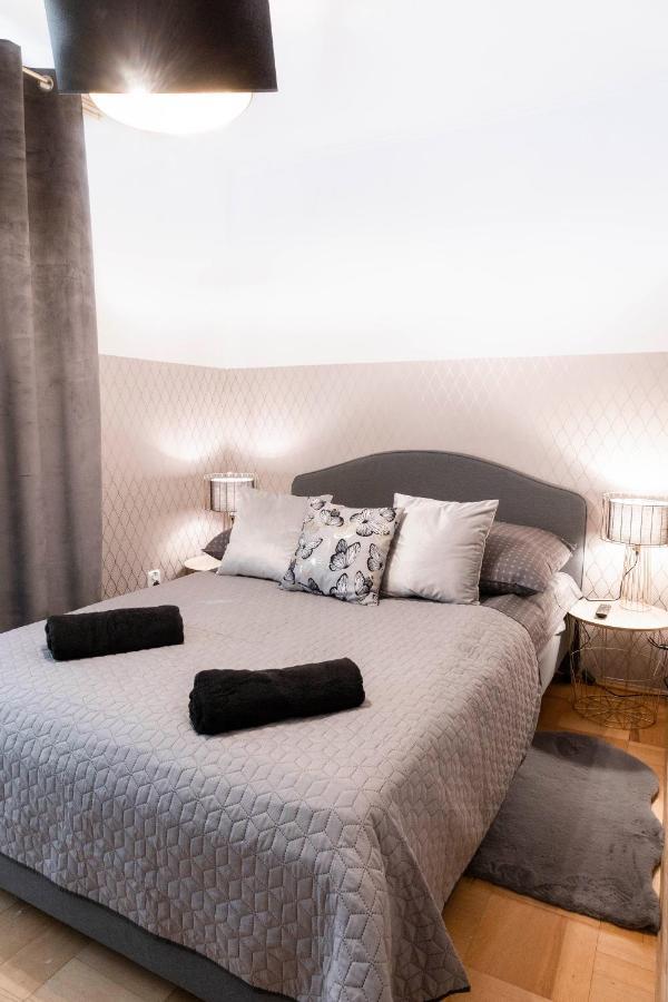 Clicktheflat Constitution Square Apart Rooms Varsavia Esterno foto